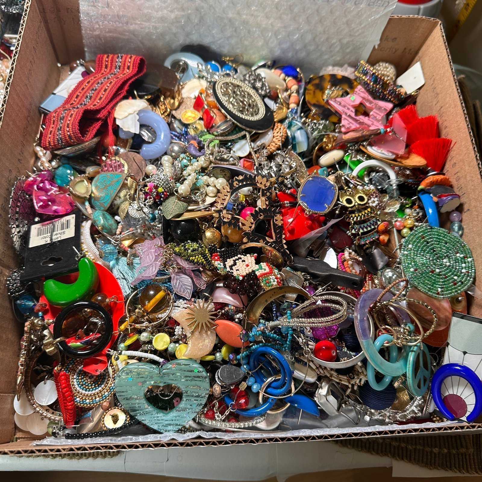Craft only BROKEN/SCRAP Jewelry Lot 8 1/2 pounds
