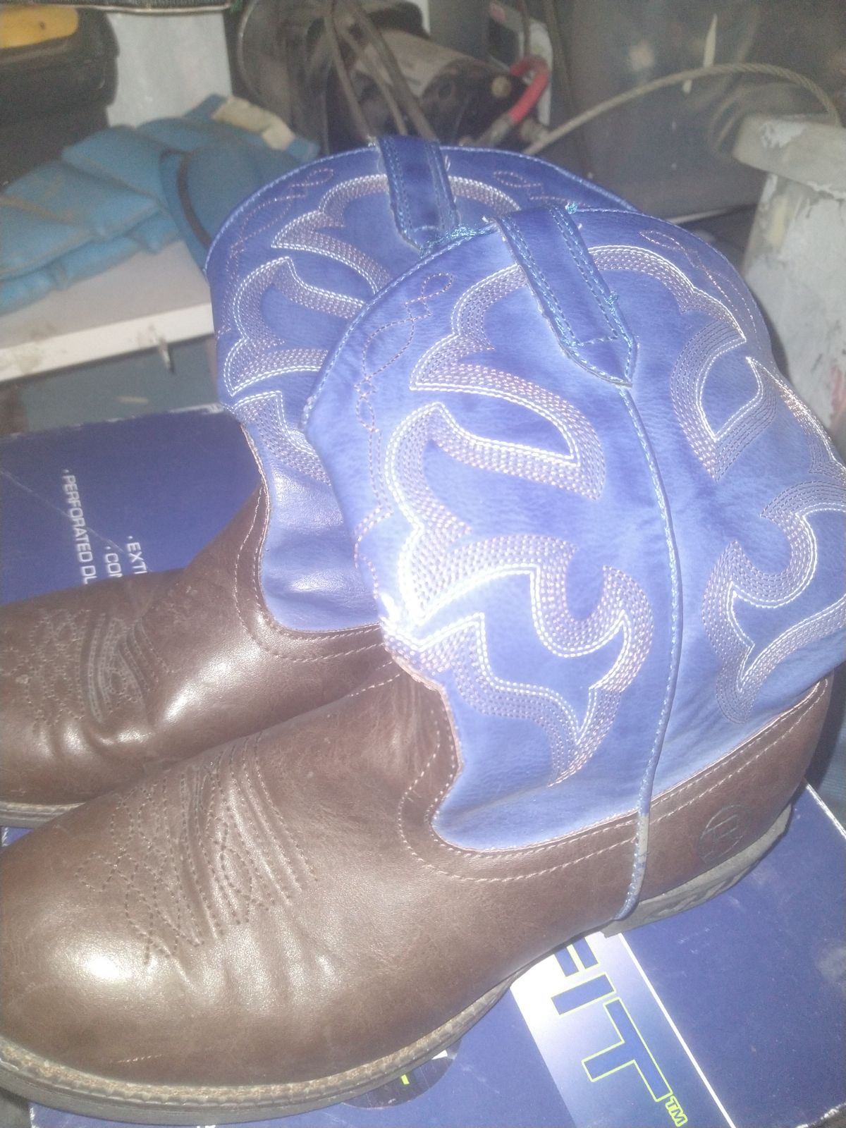 Roper cowboy boots light heels size 3