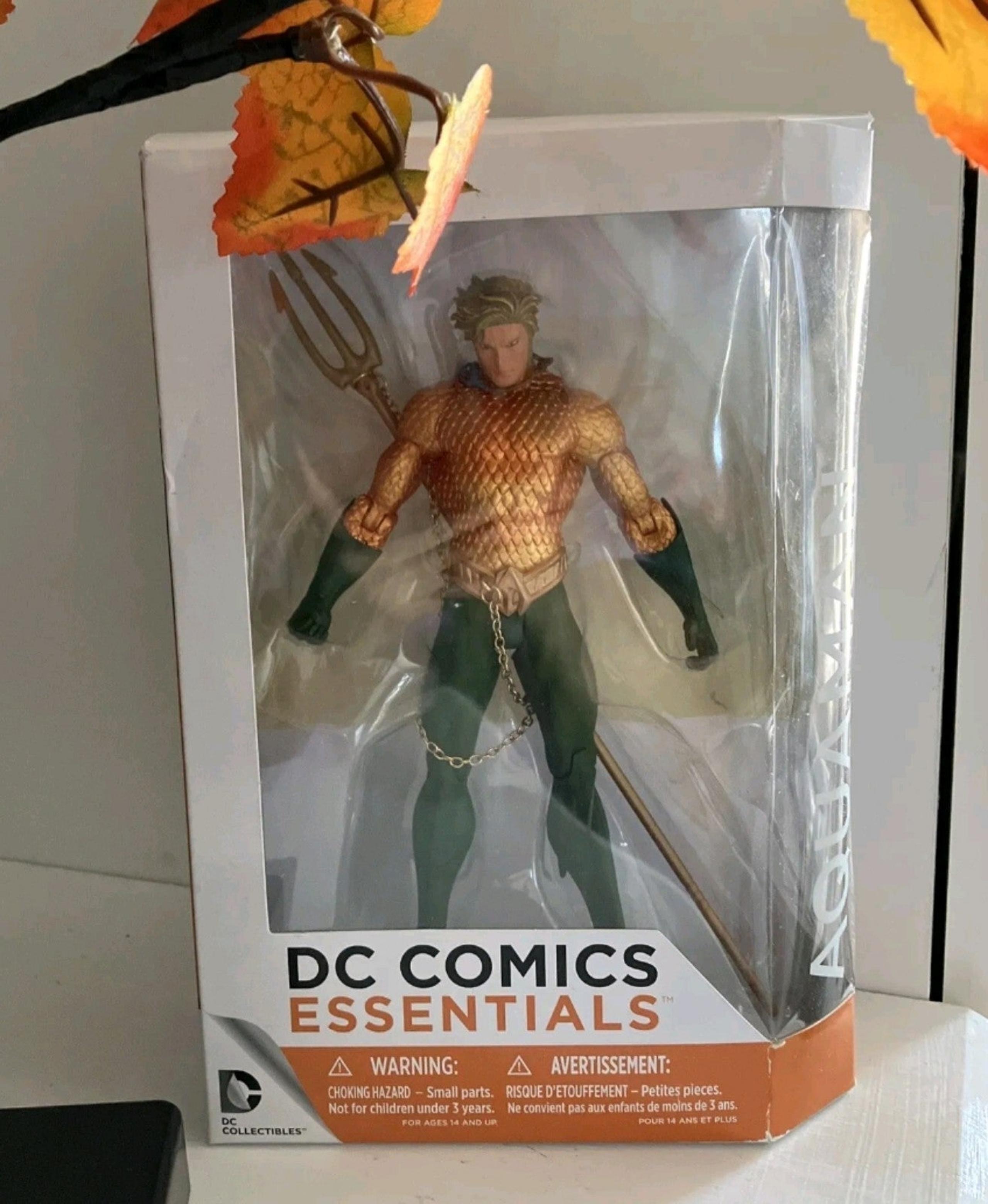 DC Collectibles Aquaman Comics Essentials 7” Action Figure NEW NIB