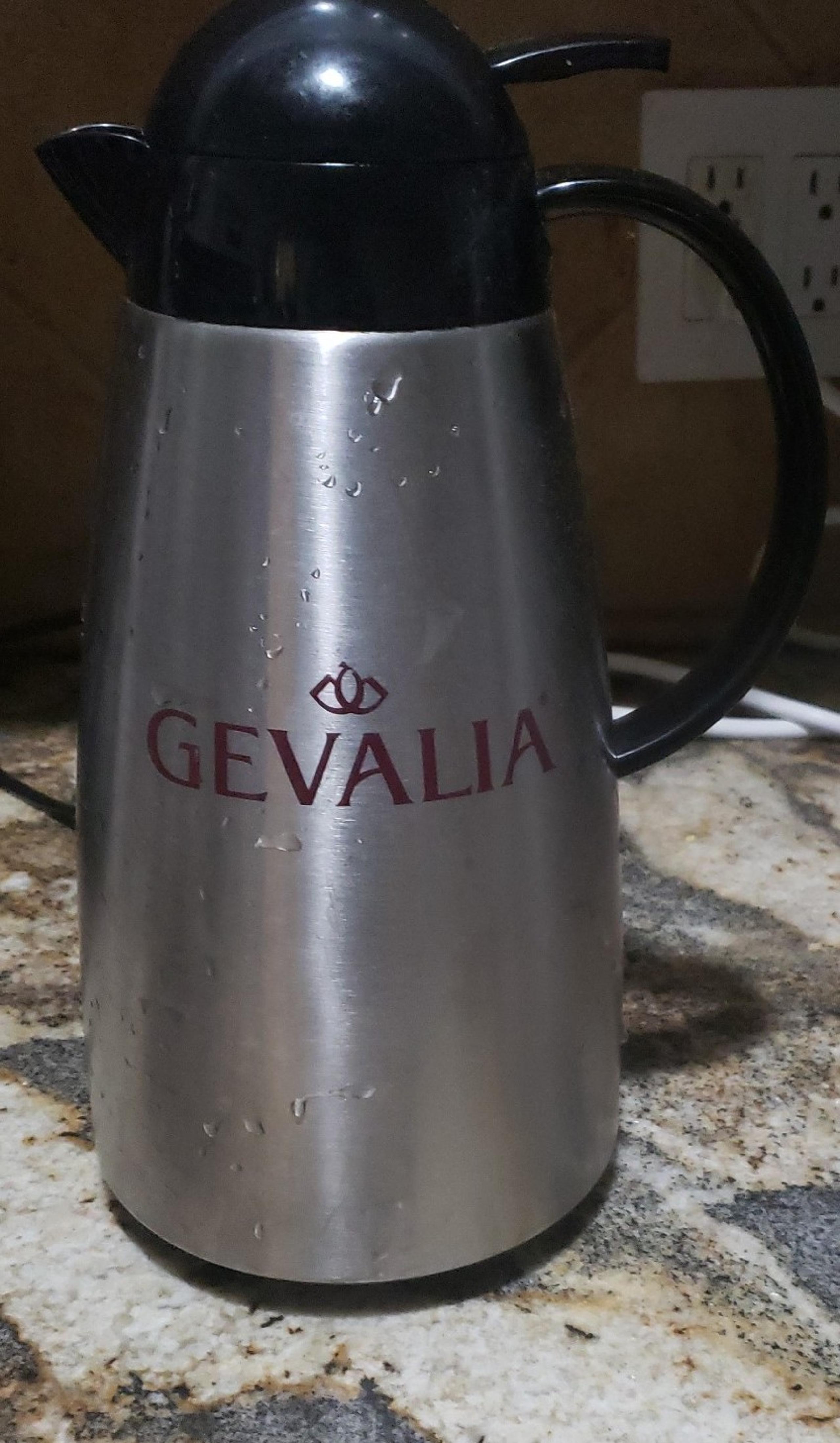 Gevalia Kaffe Stainless Steel coffee or tea carafe black twist pour lid 1 quart
