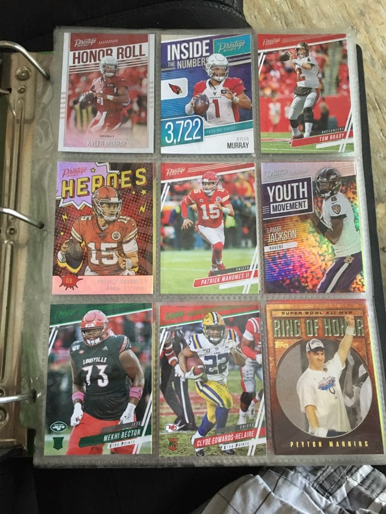 Football cards lot