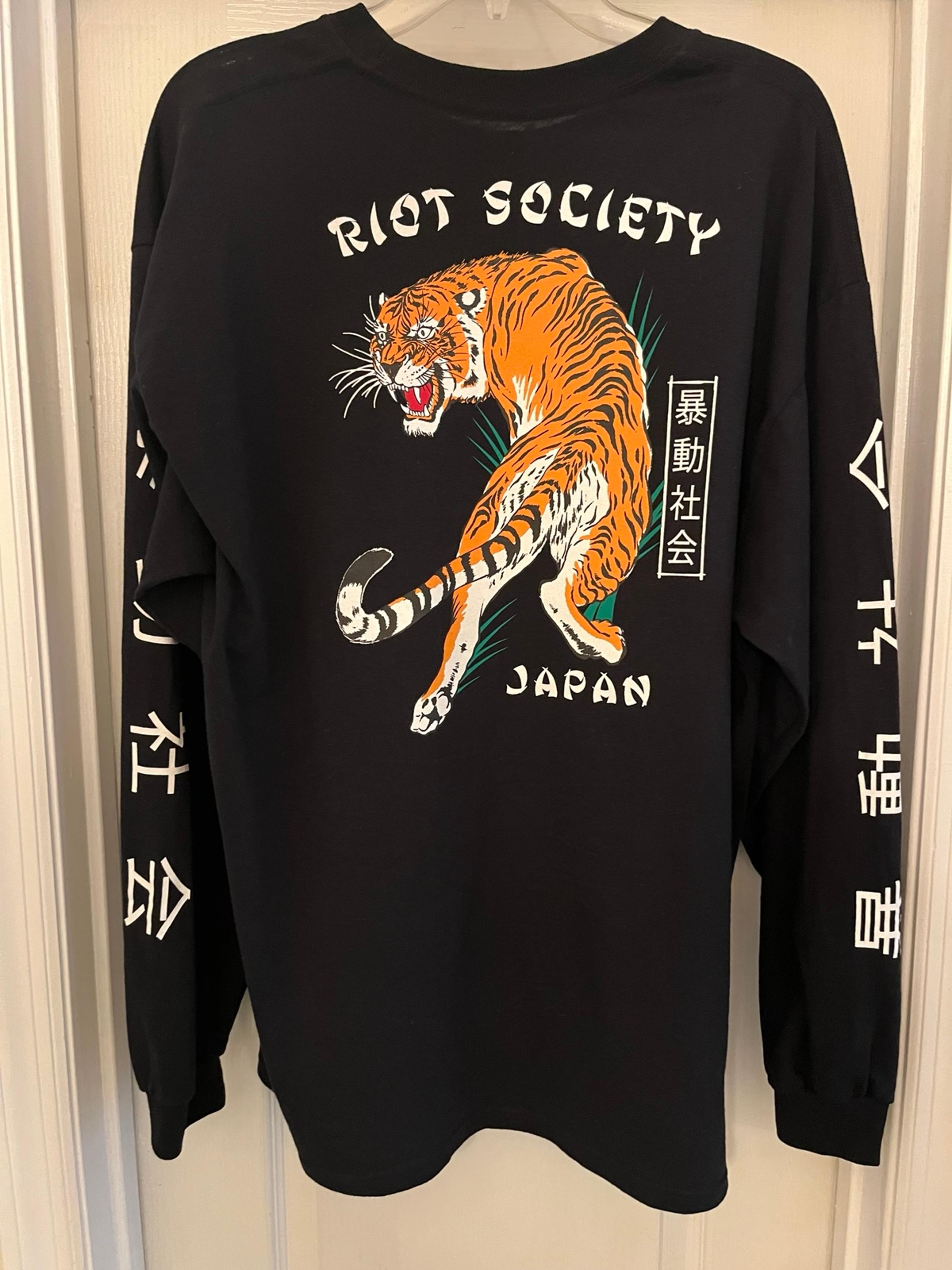 Riot Society Shirt Men XL Black Japan Tiger Outdoor Streetwear Long Sleeve