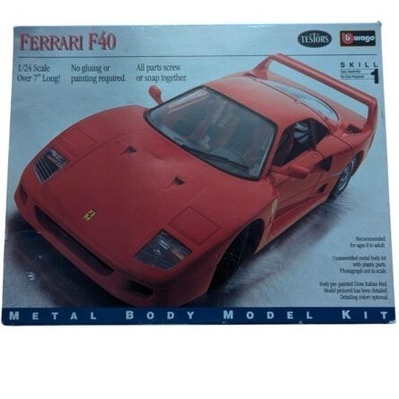 Ferrari F40 Model Kit 1/24 Scale Testors Bburago Metal Body Plastic Parts