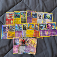 Lot of Pokemon cards holo/reverse holo