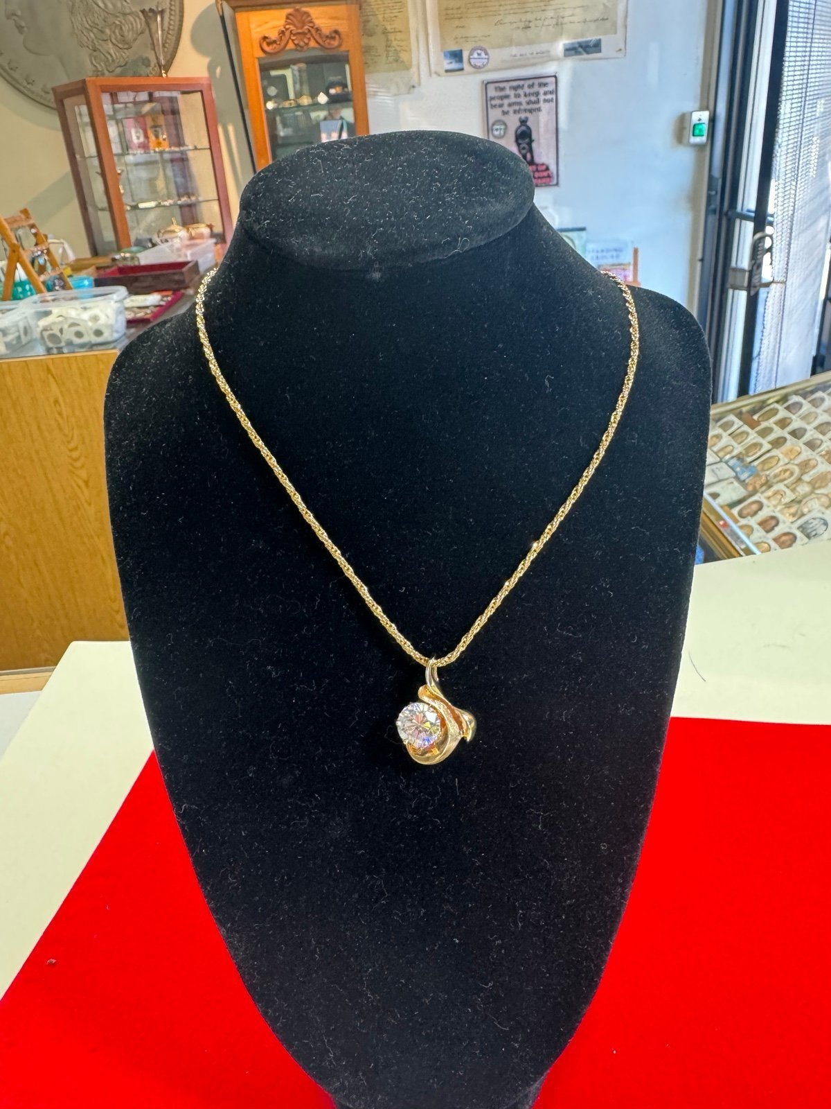 Solid 14K Gold Necklace and Pendant / 12.6 grams / 20 inches long