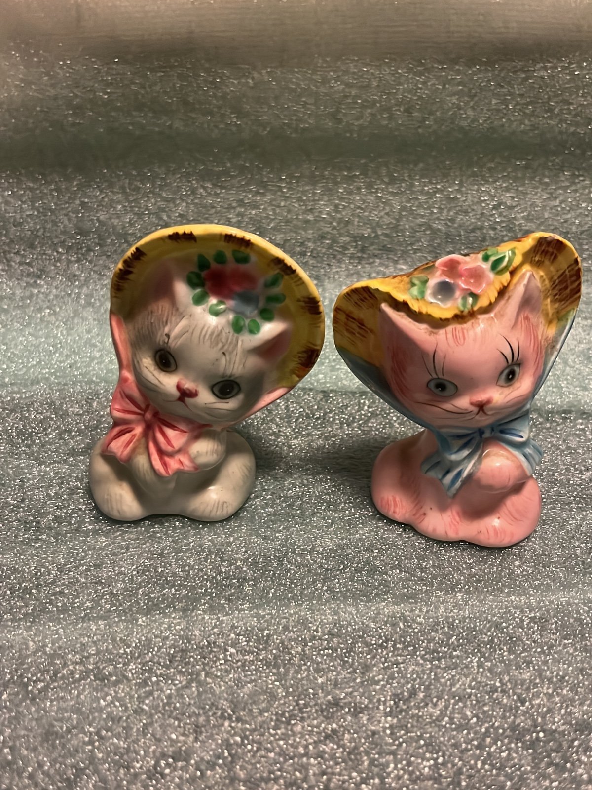 vintage salt and pepper shakers