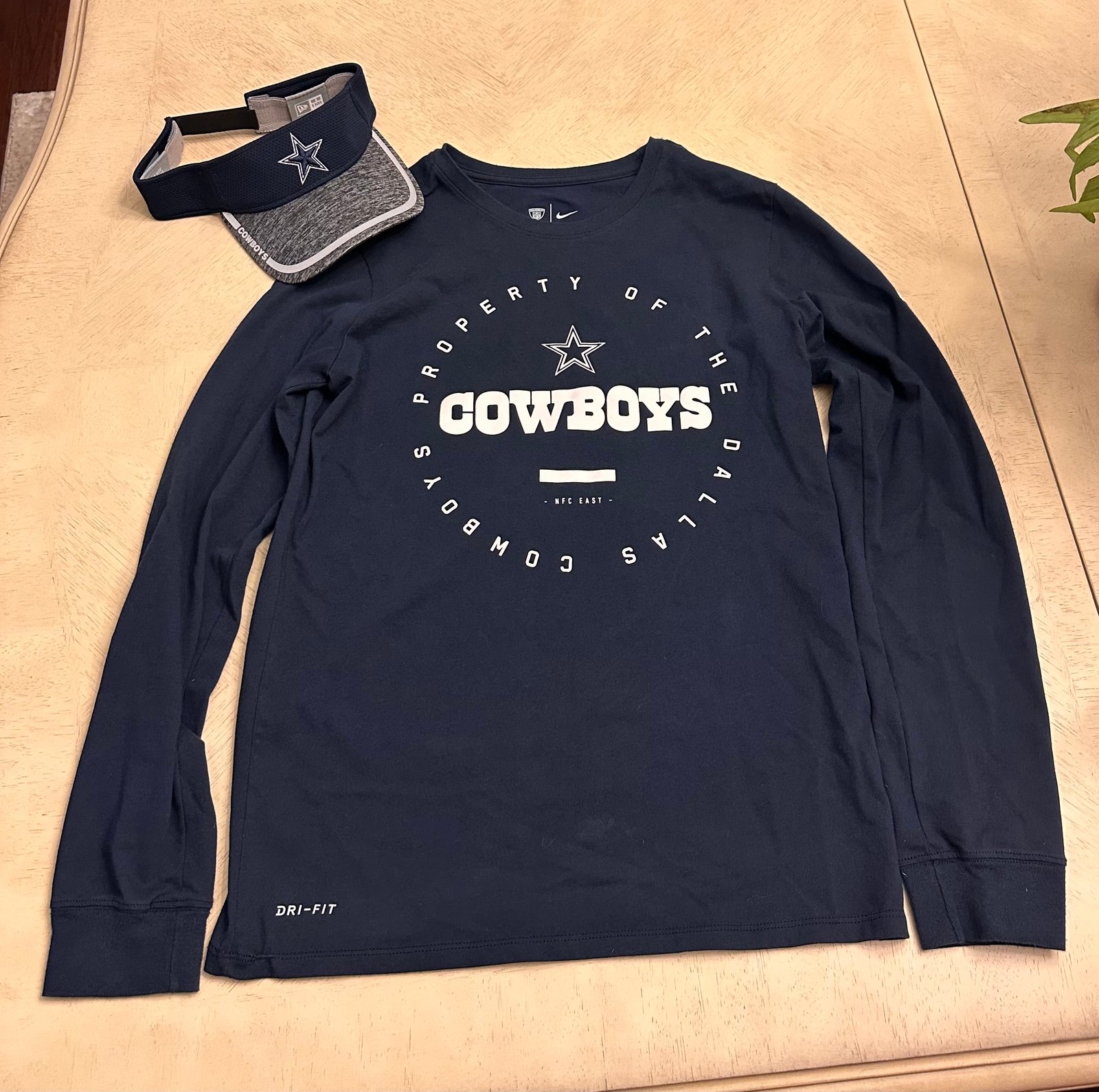 NFL Cowboys long sleeve and visor