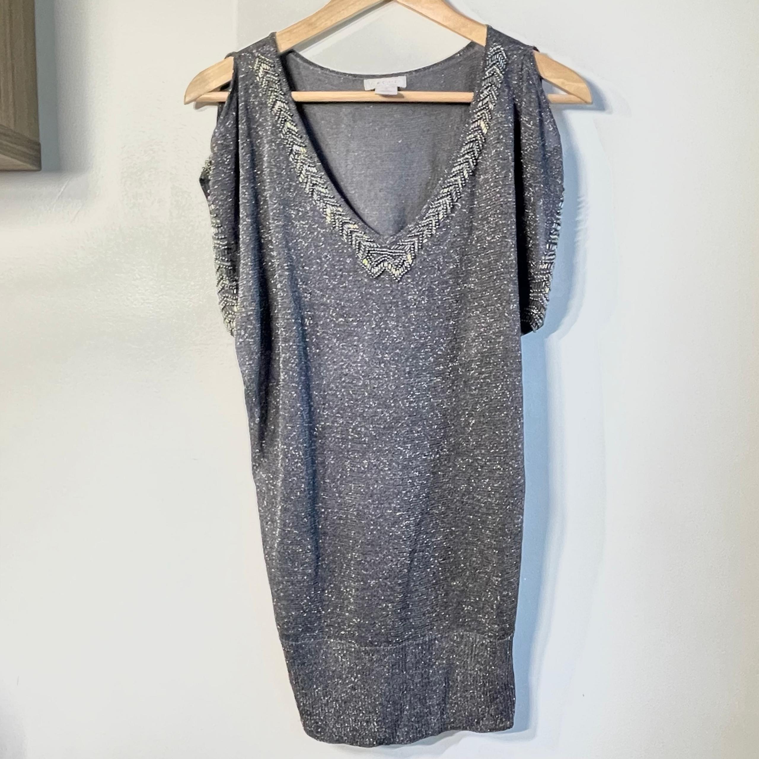 CACHE Grey Beaded Metallic Cold Shoulder Tunic Top Blouse size Extra Small XS