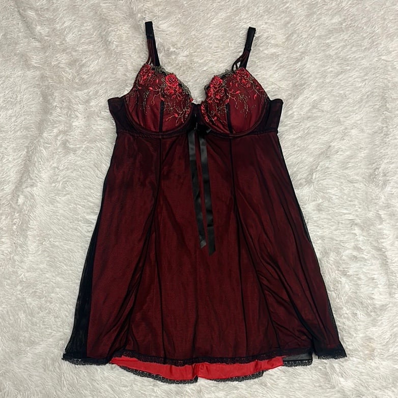 Y2K Torrid red & black chemise