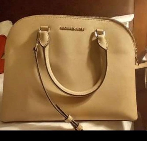 Michael Kors purse and wallet set