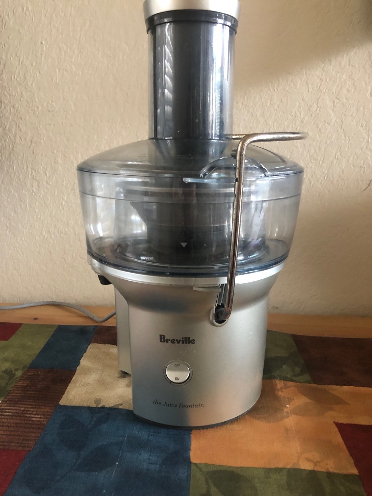Breville Juice Fountain Compat Juicer BJE200XL