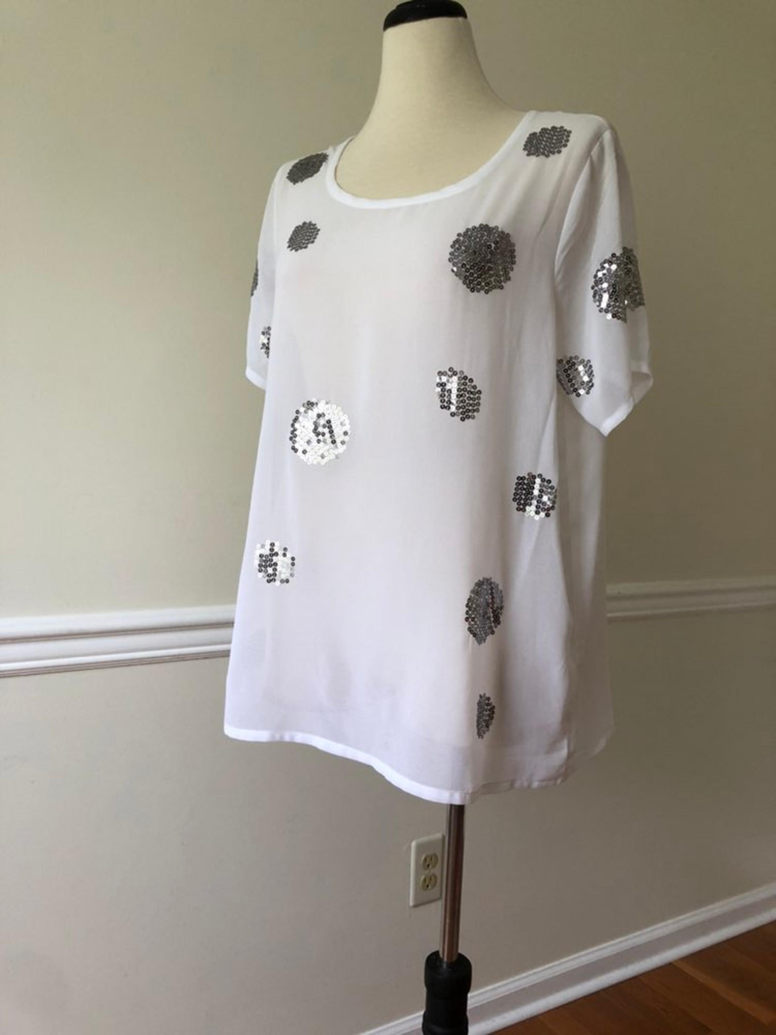 Polka dot White silver   blouse L