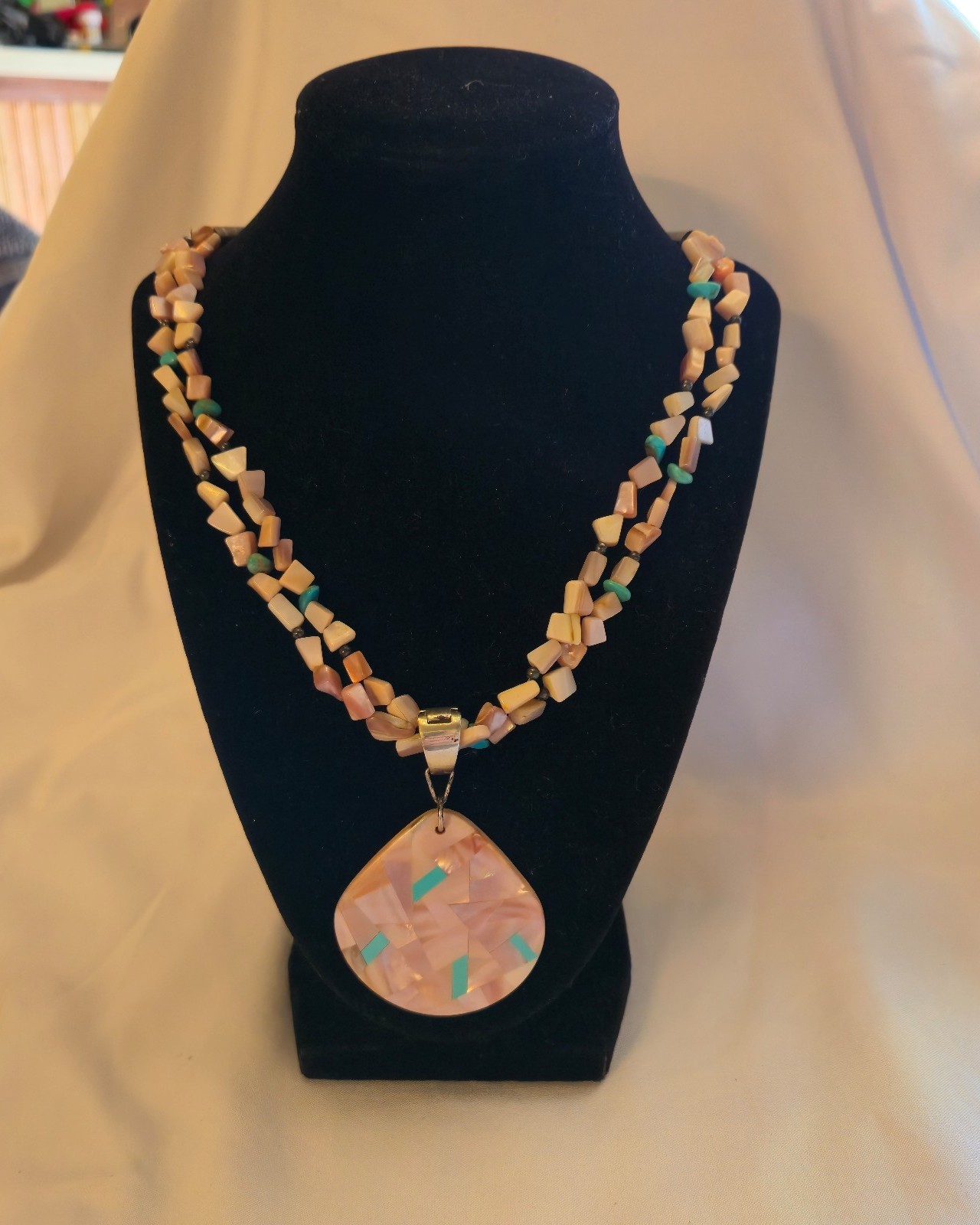 Carolyn Pollack Relios Turquoise 925 Sterling Silver Pink White MOP Necklace