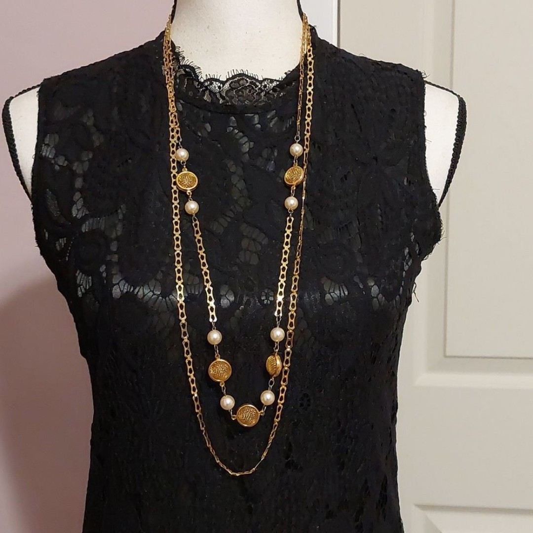 Vintage Double Strand Gold Tone Flapper Necklace Mesh Ball Faux Pearl Link Chain