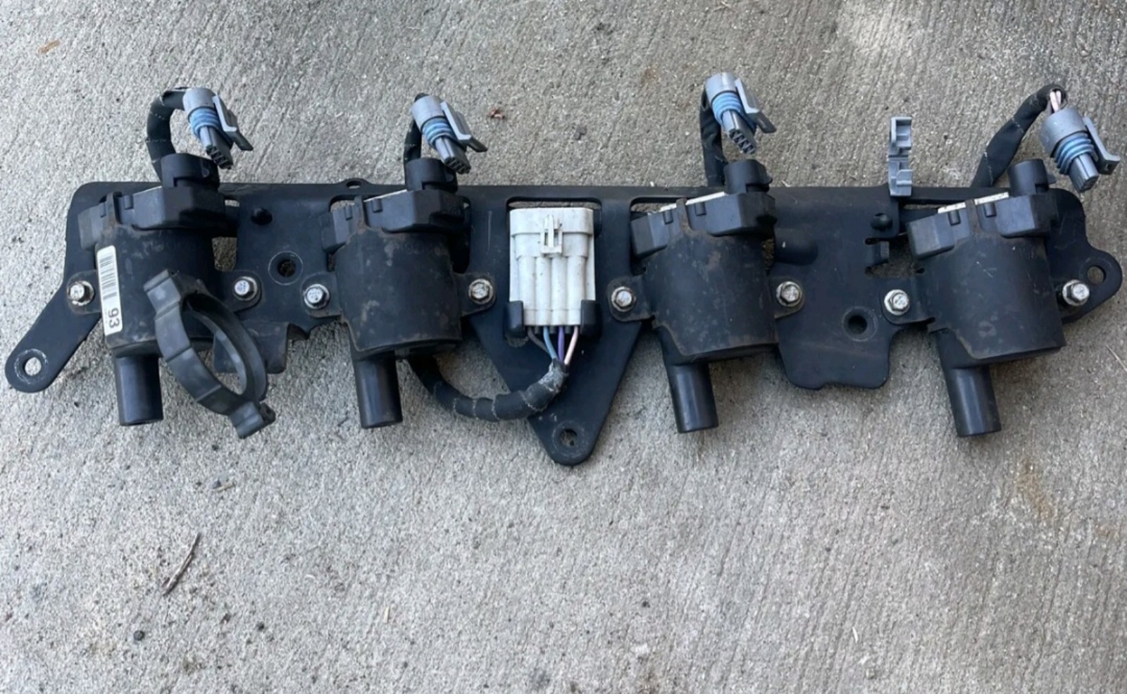 00 01 02 03 04 05 06 GMC YUKON XL 1500 IGNITION COIL RACK PACK