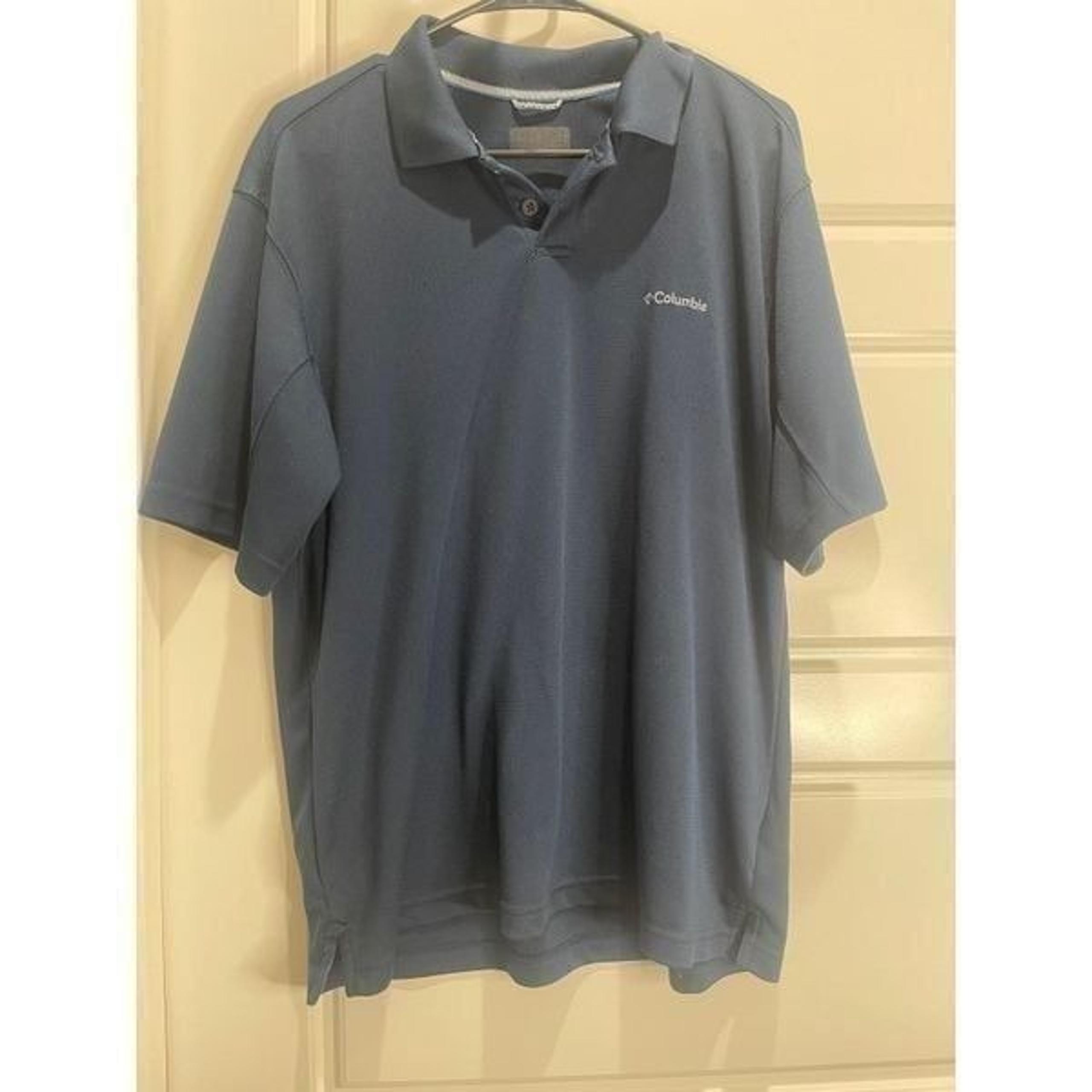 Columbia Omni shade short sleeve navy polo size L