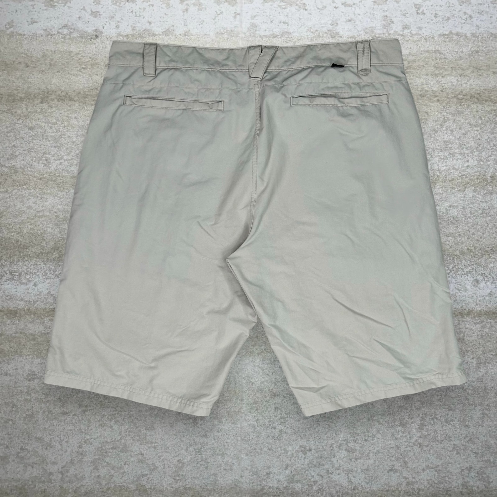 Vintage Oakley Shorts Light Tan Nylon Subtle Logo 12 Inseam Y2K