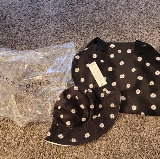 NWT Alice + Olivia Bucket Hat and Duffle Bag Set