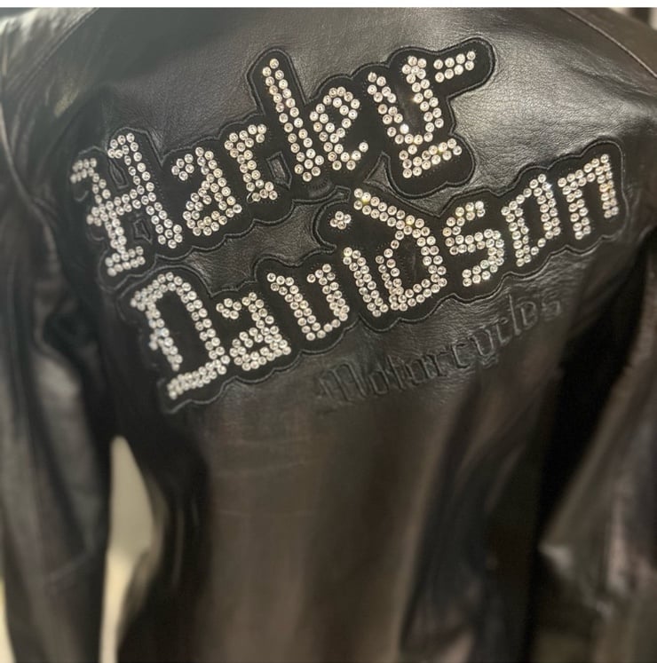 LIKE NEW HARLEY DAVIDSON GENUINE LEATHER BLACK JACKET WITH RHINESTONES SZ S