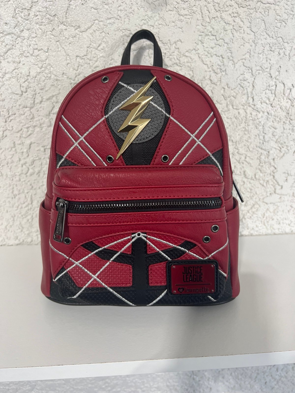 Loungefly flash