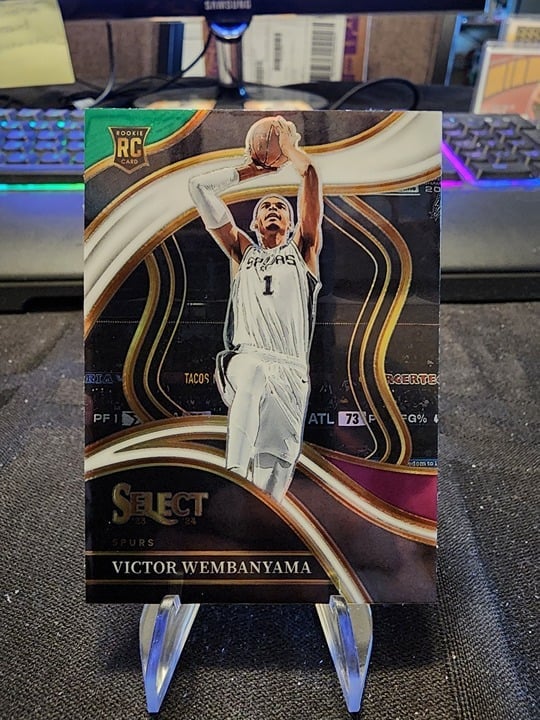 2023-24 Select NBA Victor Wembanyama Green White Purple Courtside RC Prizm SP
