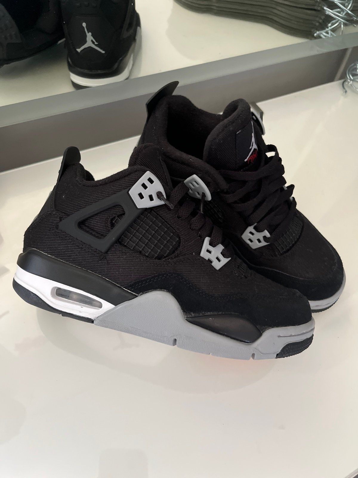 Nike Air Jordan 4 Retro Shoes