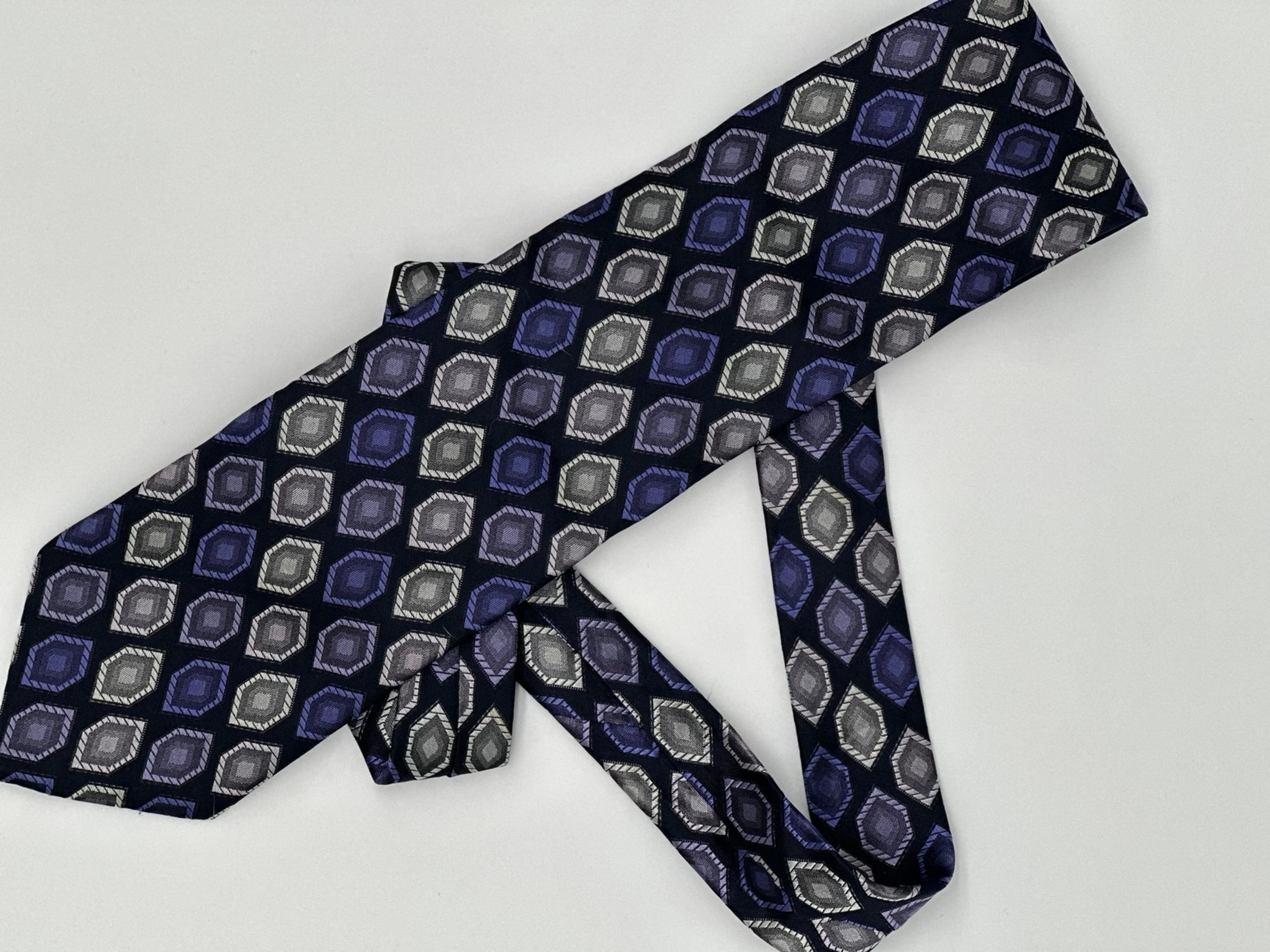 Alexander Julian American Modern Men’s Neck Tie