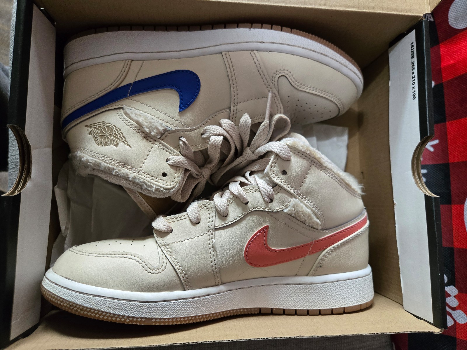 Jordan 1 Mid Utility Fleece Pearl White (GS) 3.5Y
