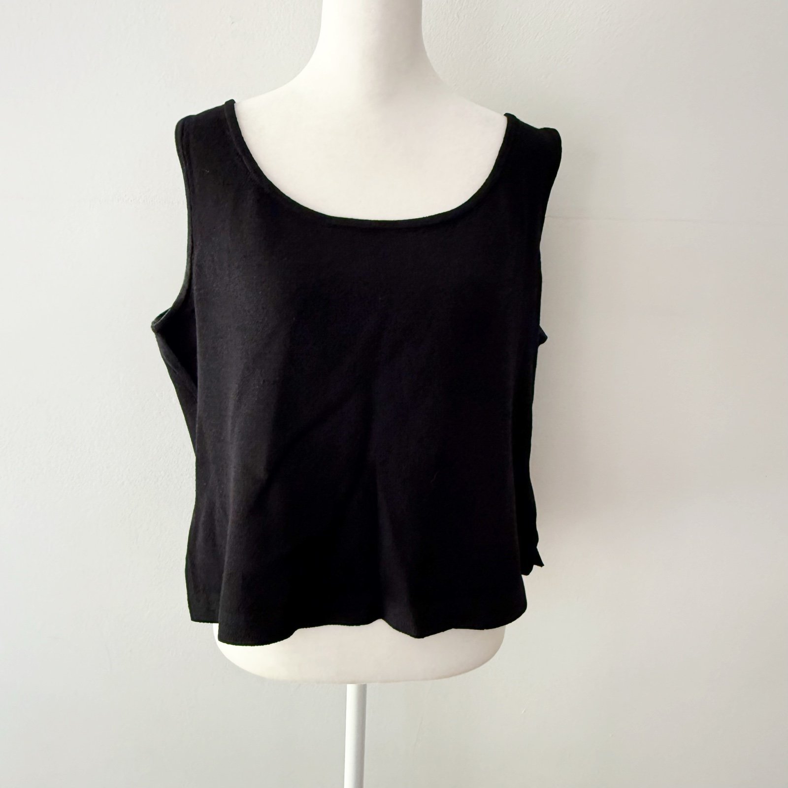 St John Basics Knit Boxy Tank Top Women Large Black Neutral Minimalist Classic