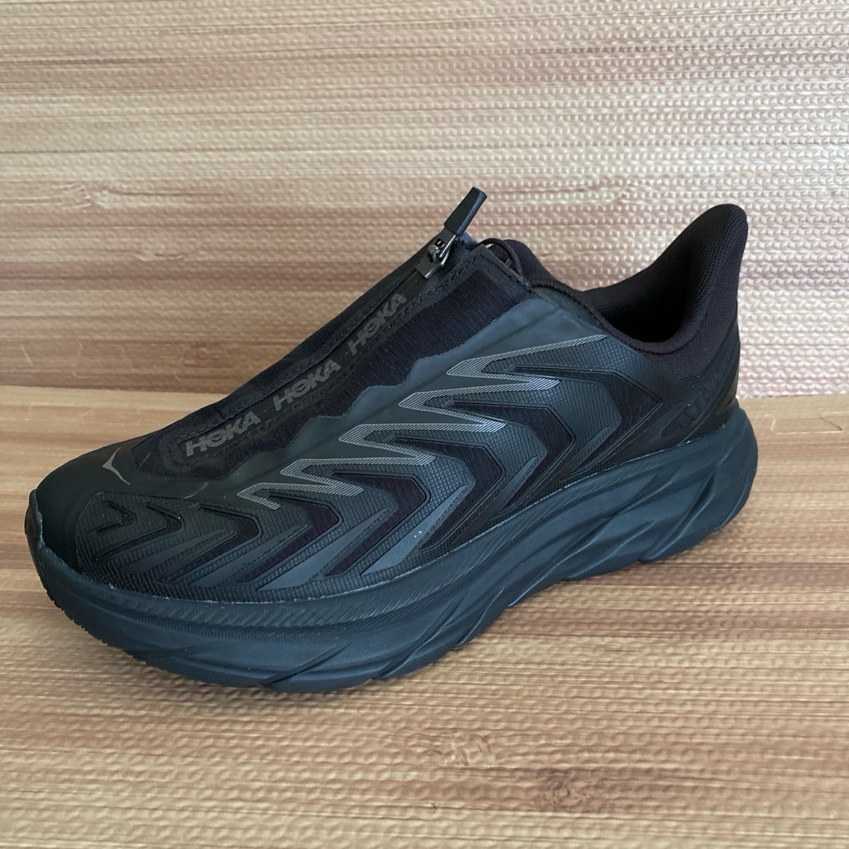 Hoka One One PROJECT CLIFTON Triple Black Men’s Size 7 Women’s Size 8
