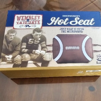 NEW Wembley Tailgate Hot Seat Stadium Bleacher Padded Cushion Seat ~ 2 AVAILABLE