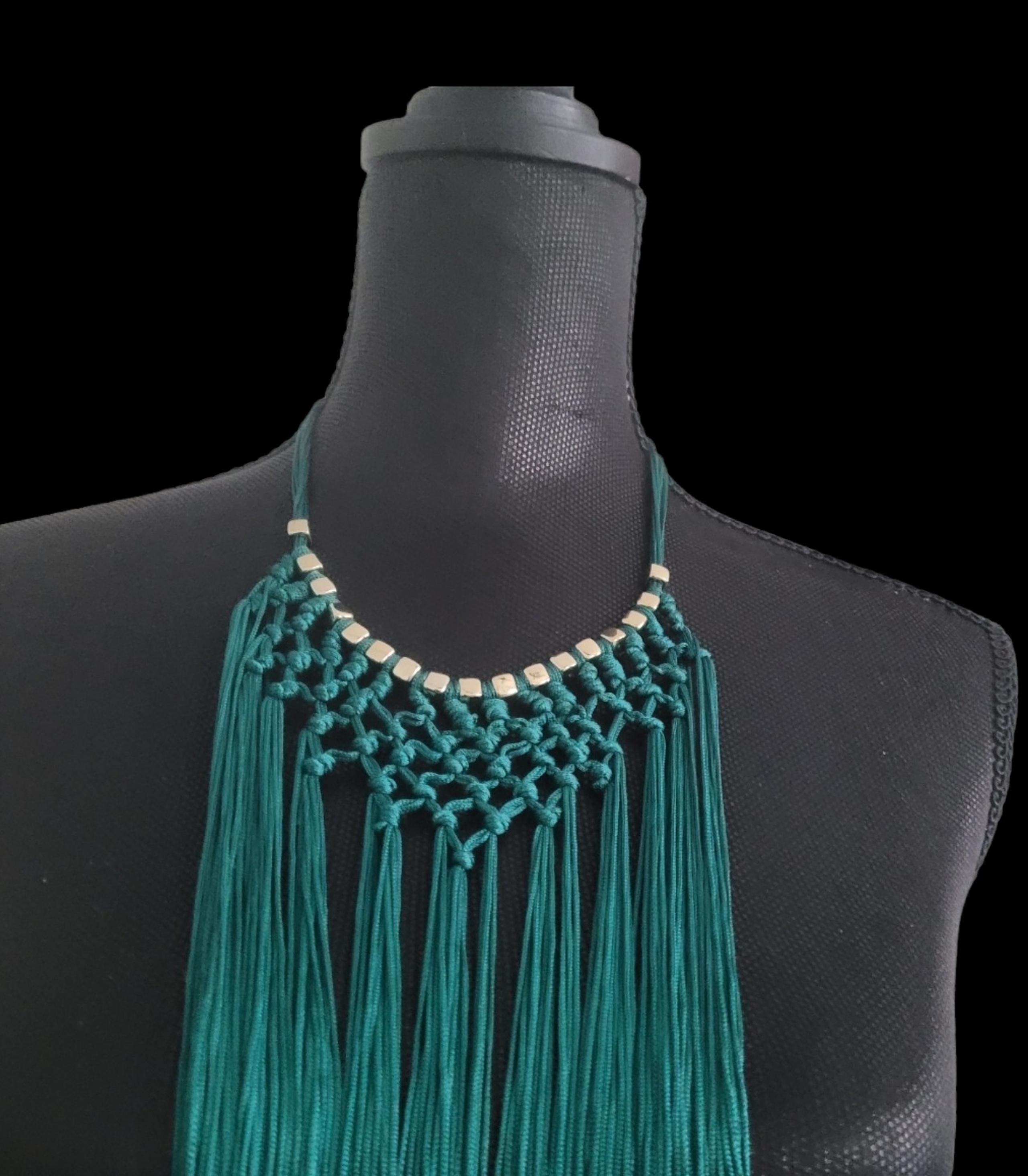 H&M Green Fringed Necklace
