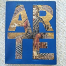 Photo book of Italian art Middle Ages Volume 1 of Great Art History (in Italian) in full color.