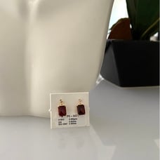 18K Garnet earrings