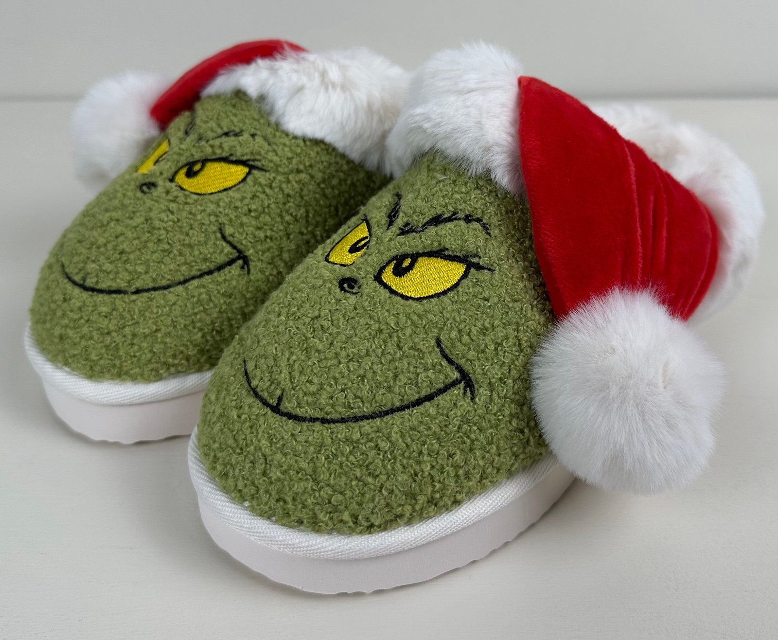 American Eagle AE Grinch Christmas Scuff Holiday Slippers Women’s Size 10 NEW