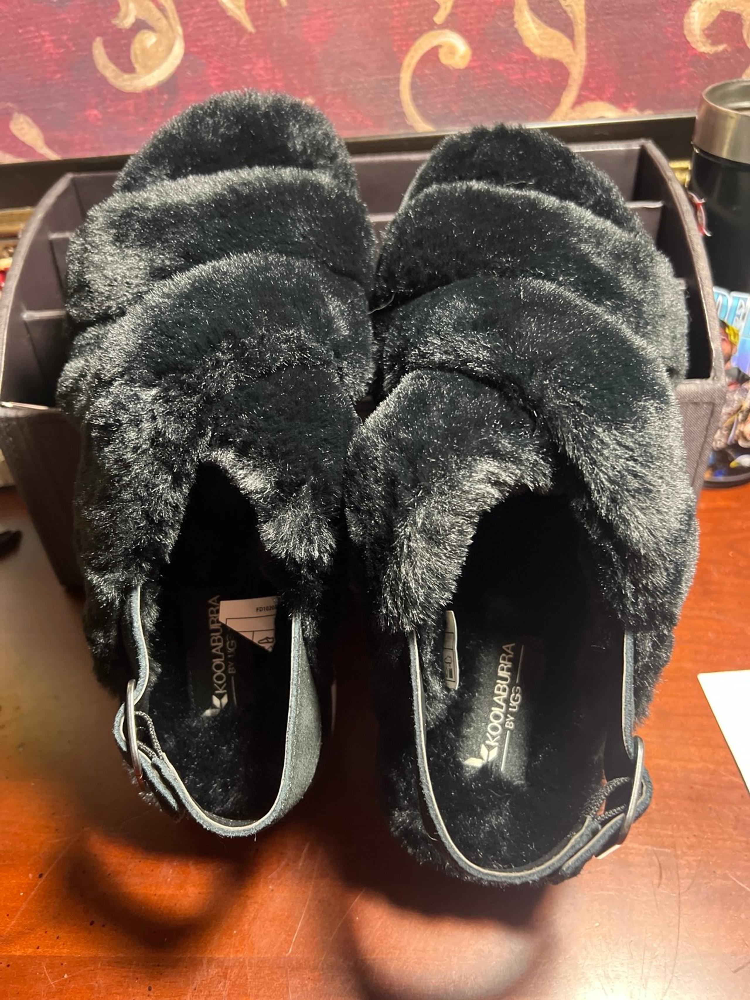 Kookaburra Ugg slides
