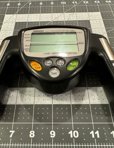OMRON Fat Loss Monitor Proffesional Series HBF-306C