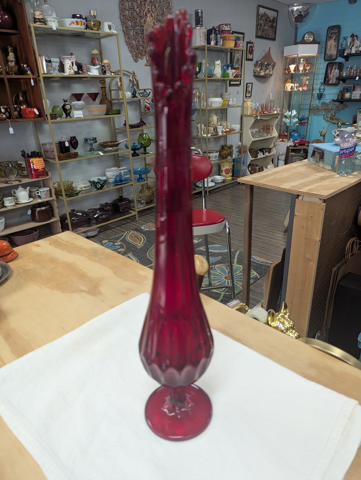 Vtg Fenton Ruby Thumbprint Vase