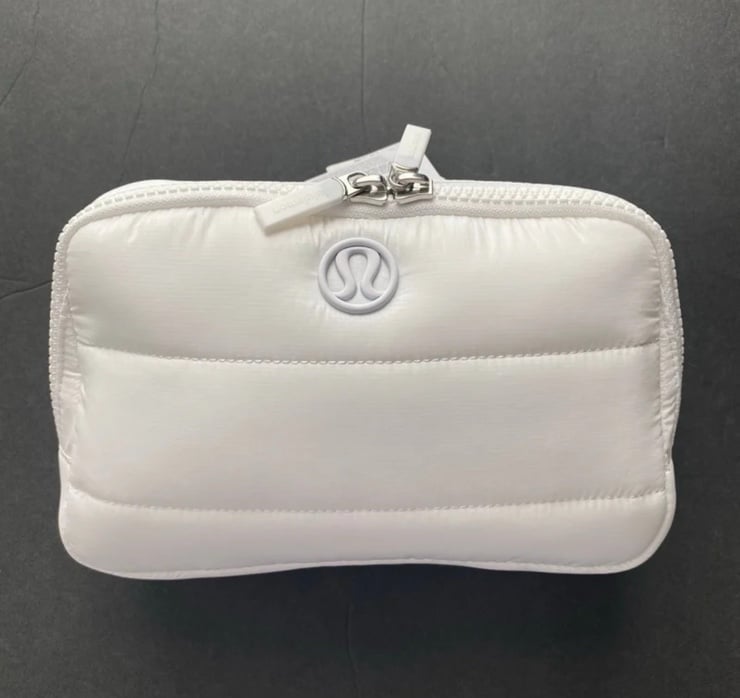 Lululemon Everywhere Belt Bag “Wunder Puff” White 2L
