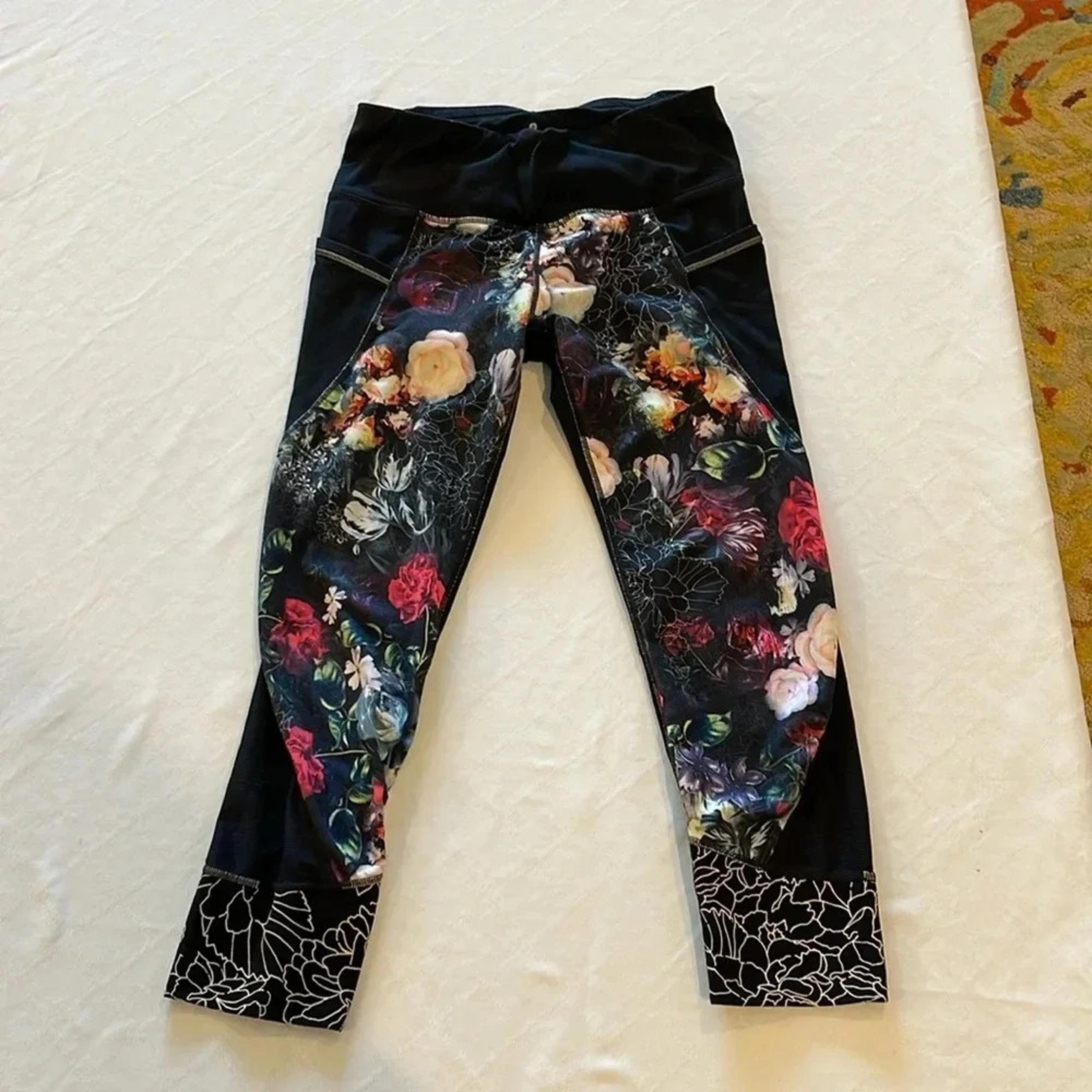 Athleta Black Orchid Relay 2.0 Capri 347890 Women's Small Crop leggings pockets