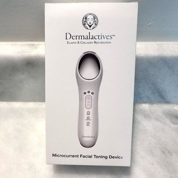 NWT Dermalactives Microcurrent Facial Toning Massager Device White