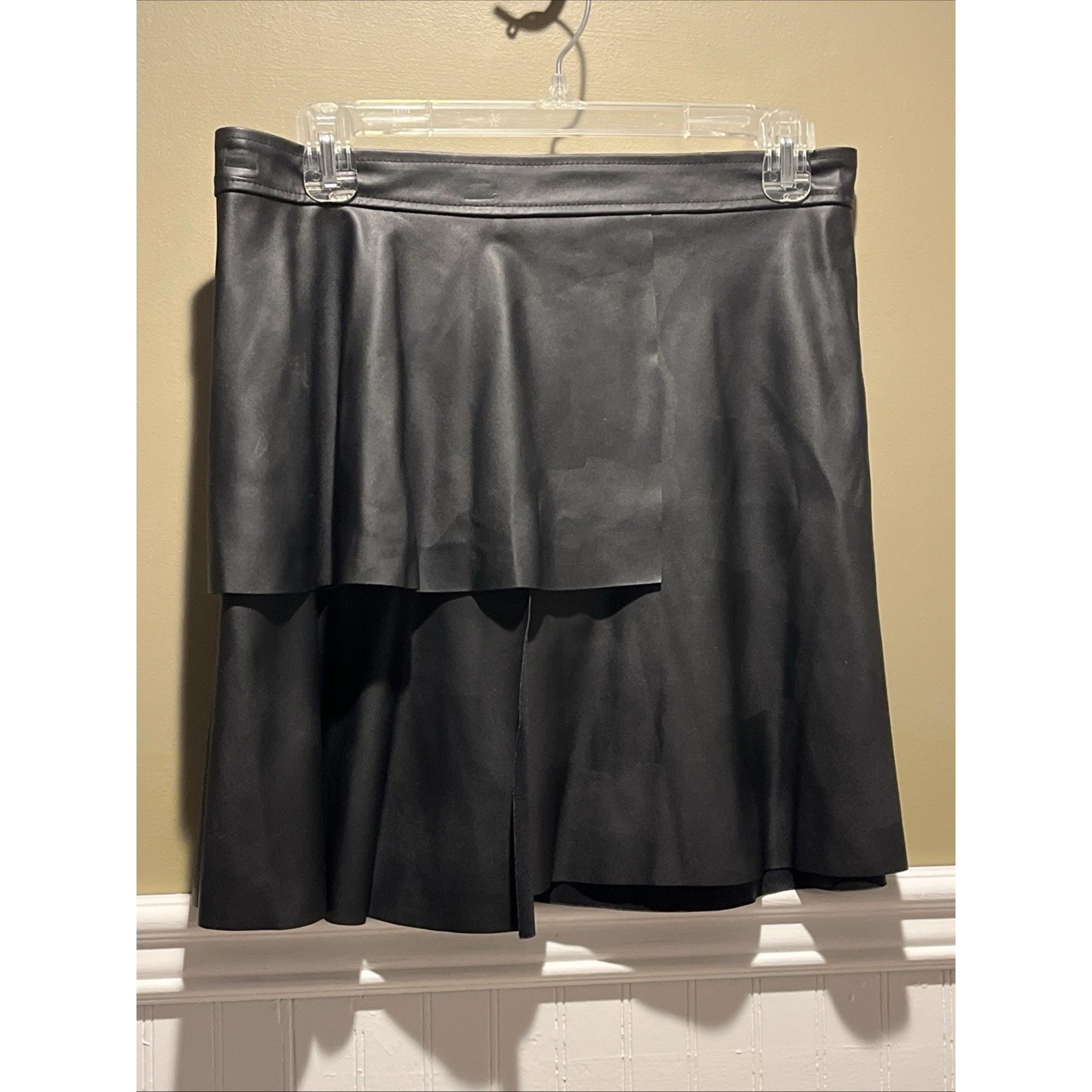 BCBG Max Azaria Black Faux Leather Paneled Skater Skirt Women’s Size M