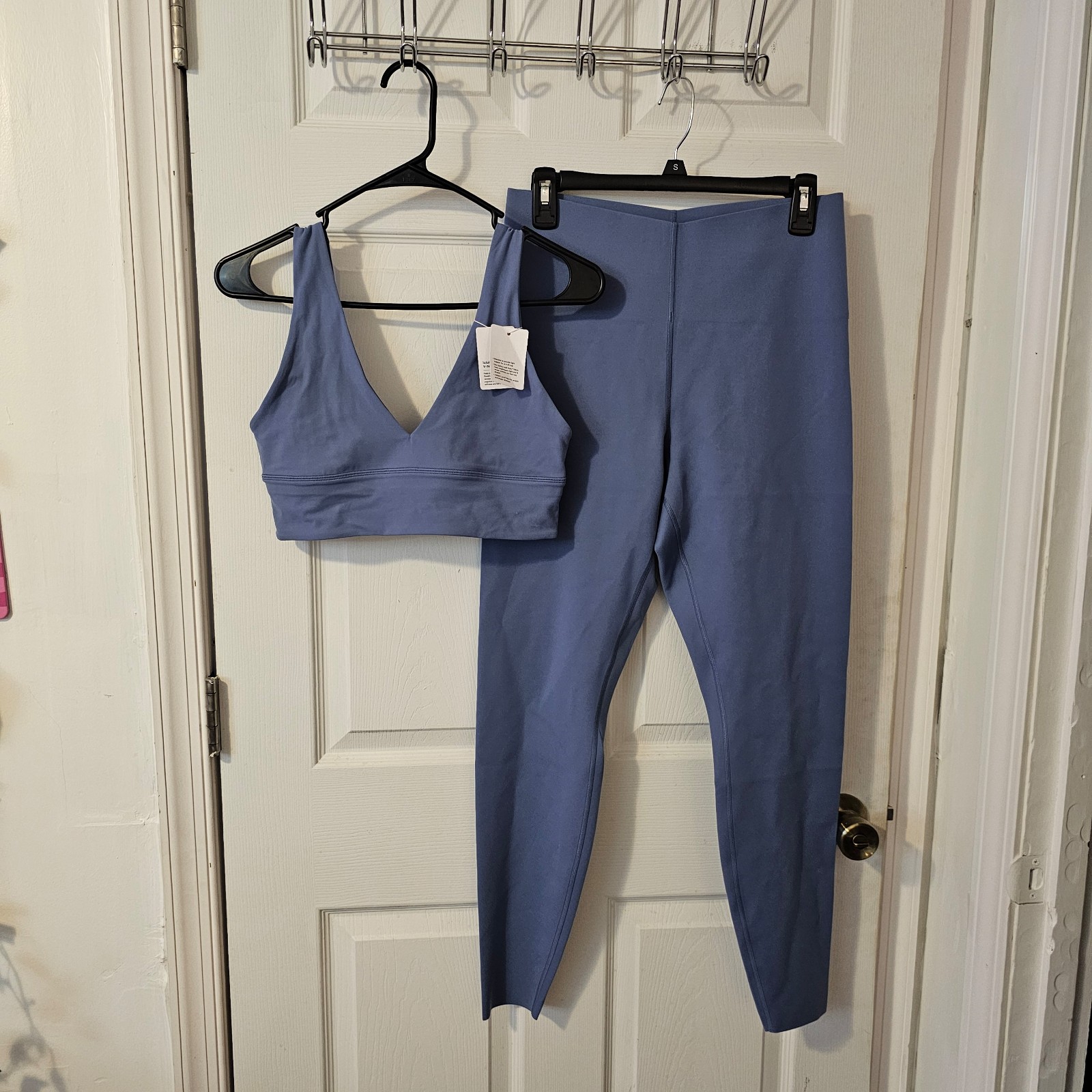 NWT lululemon Full Set (2) Align V-Neck Bra + Glow Up High-Rise 28 Washed Denim