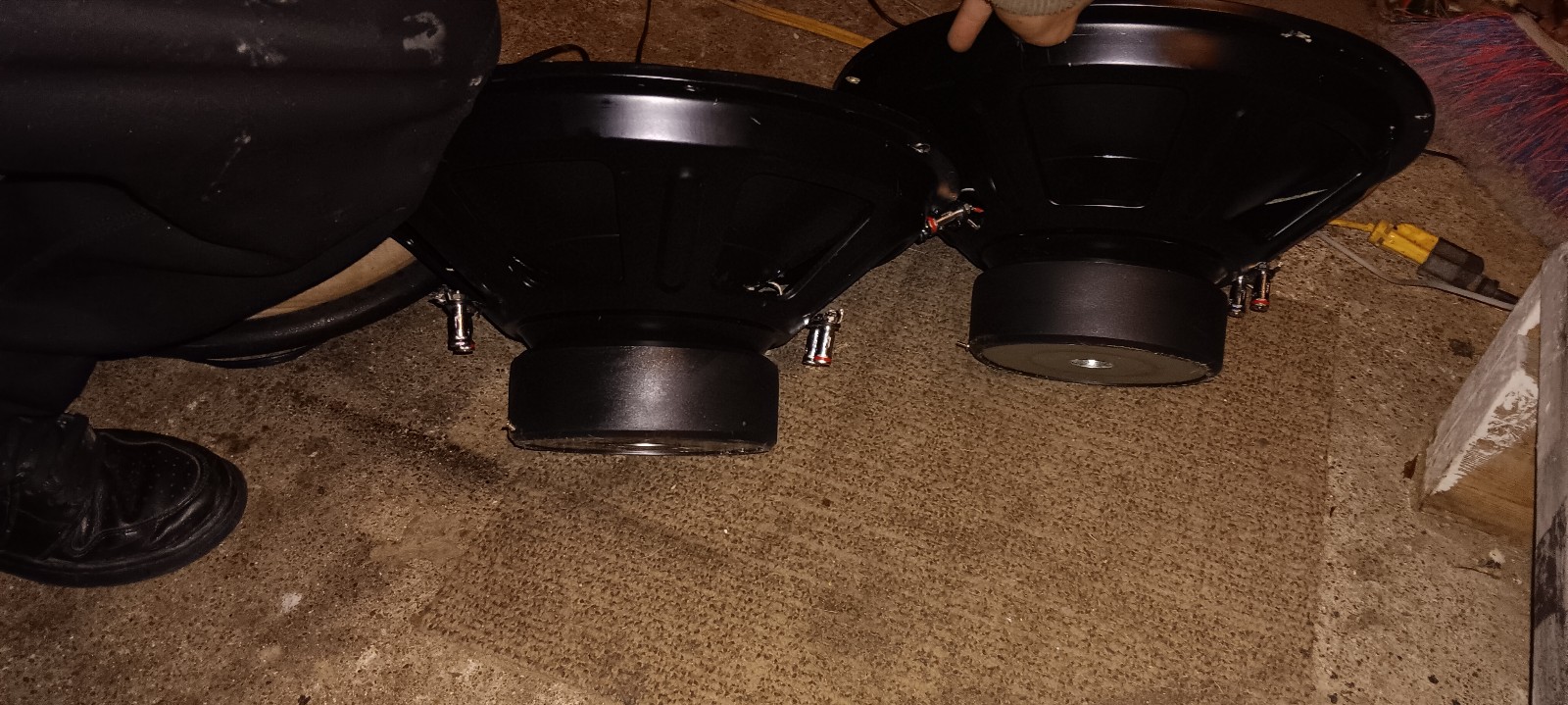 2 15 subwoofers dual voice coil 4ohmz