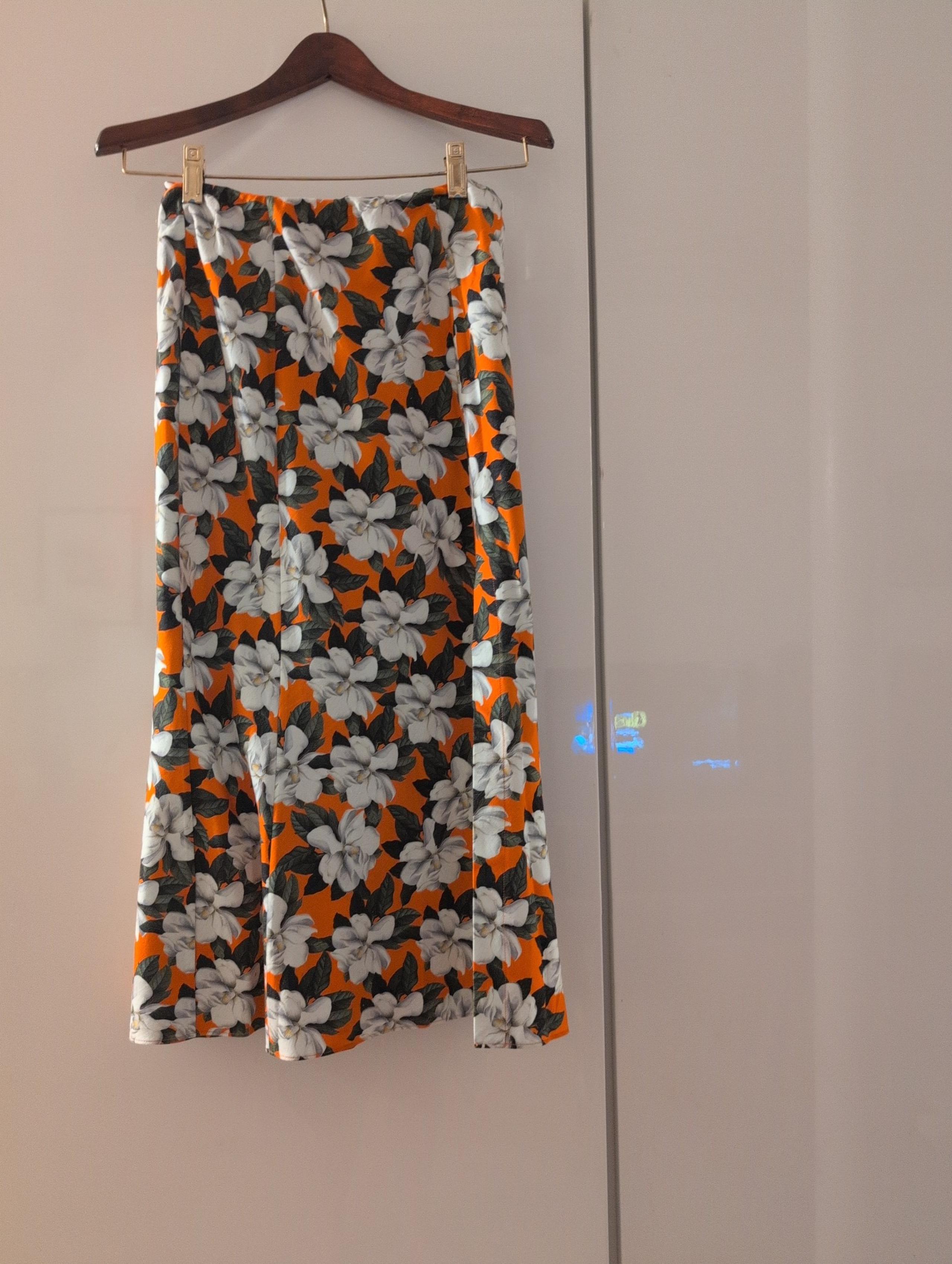Alice and Olivia skirt