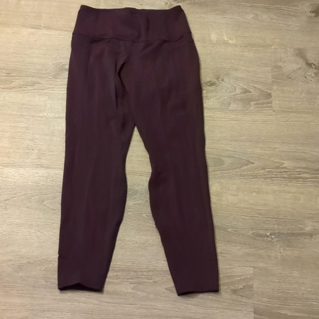 Patagonia obsidian plum maipo 7/8 stash tights size medium