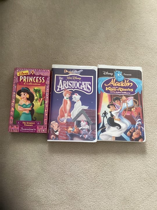 Disney vhs aristocats, princess collection, the king of thieves