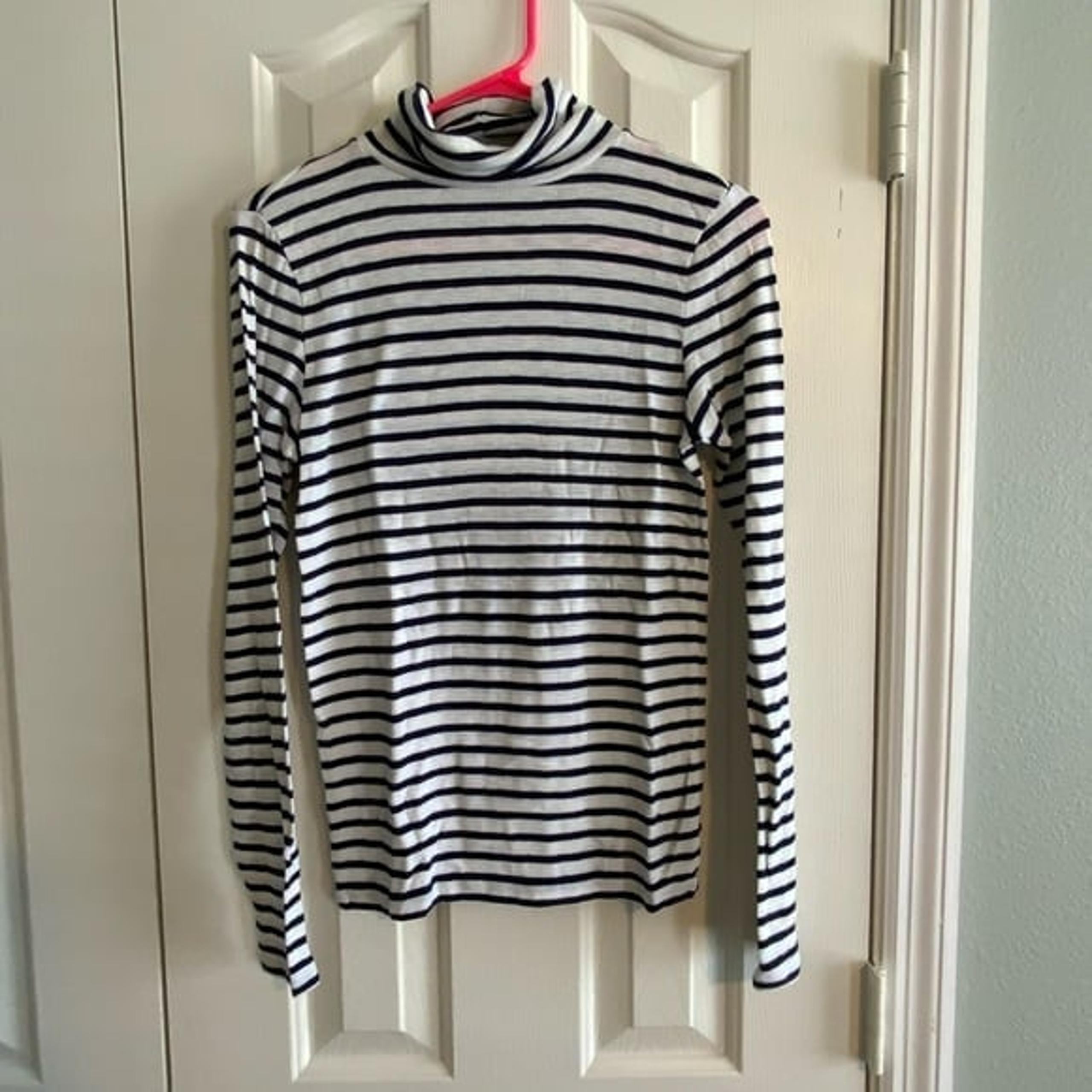 Aerie Long Sleeve Striped Turtleneck - S