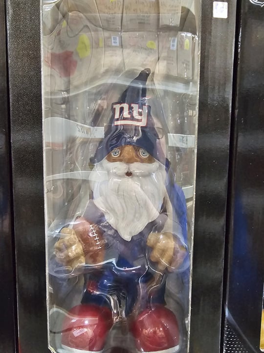 NEW YORK GIANTS NFL ON LOGO FOOTBALL MALE GNOME