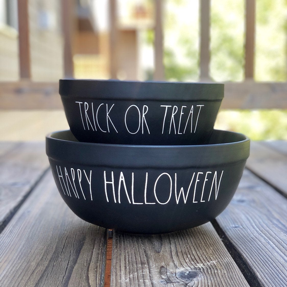 Rae Dunn 2018 Black Halloween Mixing Bow
